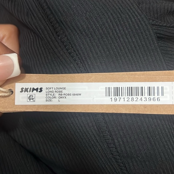 SKIMS Soft Lounge Long Robe - Picture 7 of 11